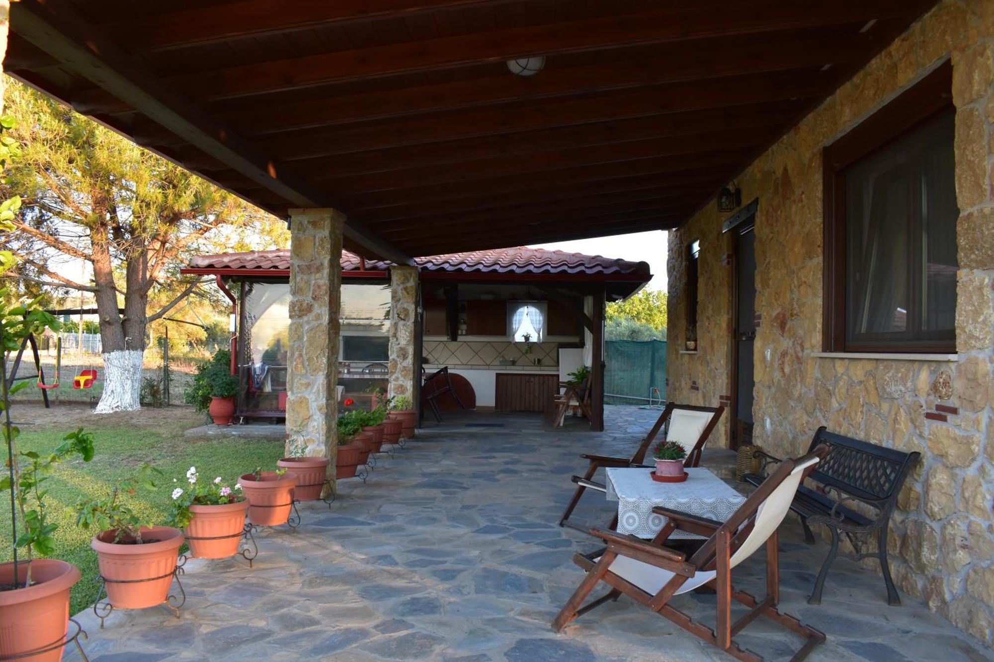 Konaki Guesthouse Ормос Пангиас Екстериор снимка